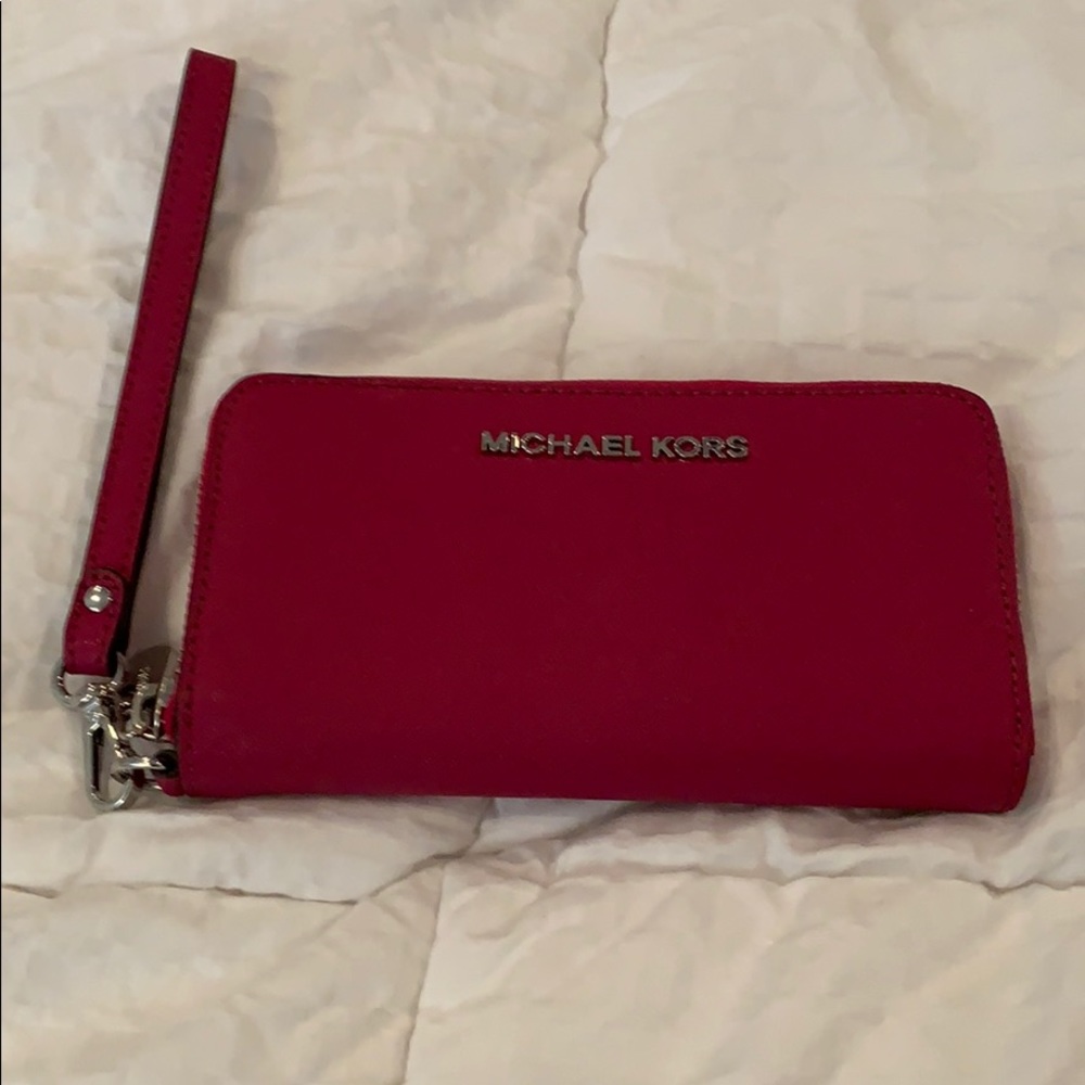 Michael Kors pink wristlet